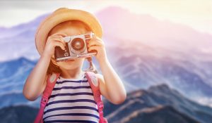 the little girl wants to travel
