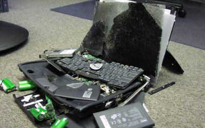 Laptop aku terjatuh